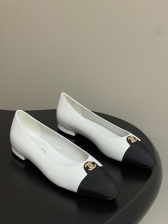 Chanel Classic Colorblock Slingback Sandals with Metal Buckle