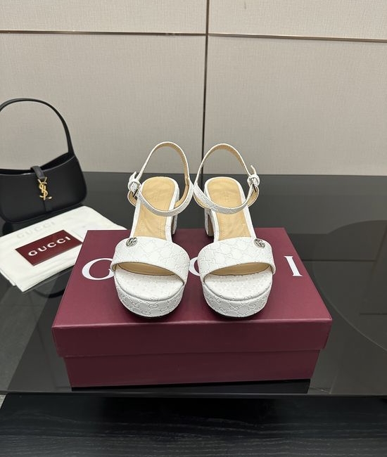 Gucci Open Toe Platform Sandals with Leather Upper and Sole