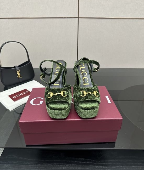 Gucci Open Toe Platform Sandals with Velvet Upper and Sole