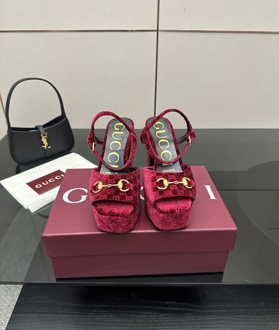 Gucci Open Toe Platform Sandals with Velvet Upper and Sole