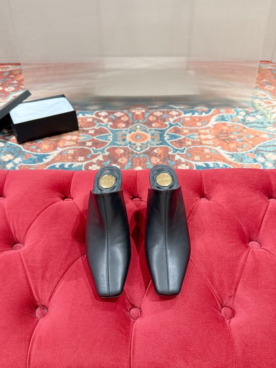 Yves Saint Laurent Elegant Chunky Heel Leather Dress Shoes For Daily Wear