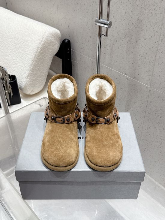Balenciaga Warm Non Slip Snow Boots With Fuzzy Lining