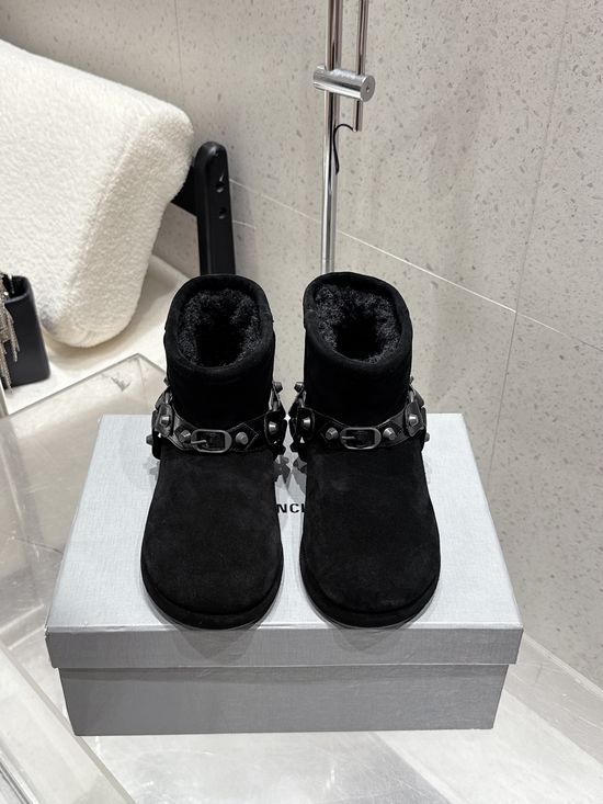 Balenciaga Warm Non Slip Snow Boots With Fuzzy Lining