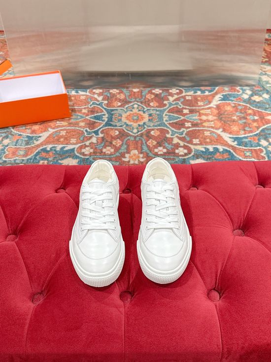 Hermes Soft Leather Casual Shoes with Comfortable Sole