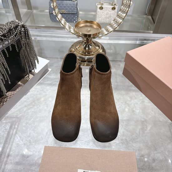 Miu Miu Vintage Cowhide Short Boots Retro Soft Leg Slimming Footwear