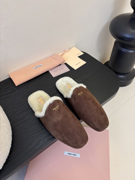 Miu Miu Genuine Fur Slippers Premium Cowhide Cashmere Upper Durable Sole