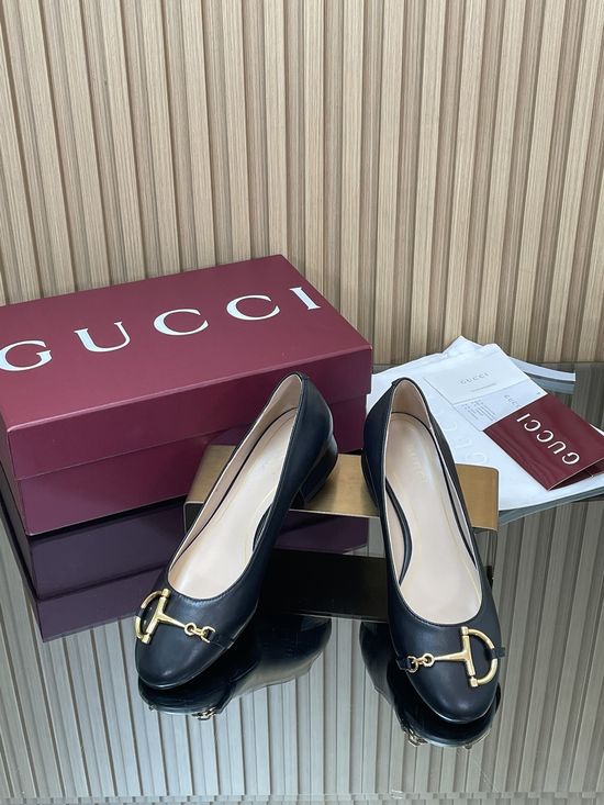 Gucci Soft Sheepskin Low Heel Casual Slip On Shoes