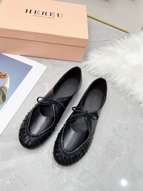 Hermes Bow Decor Round Toe Soft Leather Mary Jane Flats
