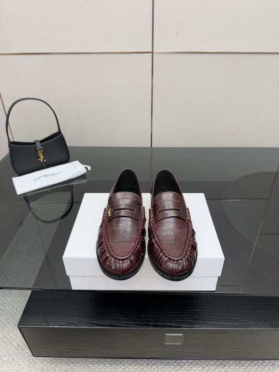 Yves Saint Laurent Classic Small Logo Loafer Shoes Almond Toe Leather Footwear