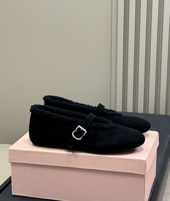 Alaia Fleece Lined Suede Ballet Flats Soft Warm Comfortable