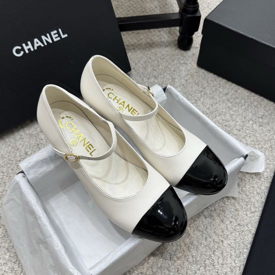 Chanel Elegant Pearl Heel Leather Comfortable Fashion Boots