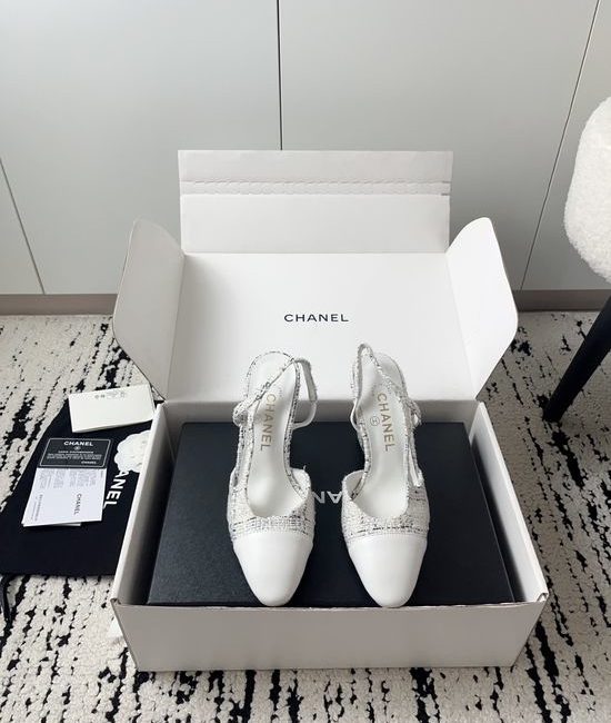 Chanel Luxury Leather Hollow Out Dress Pumps with Metal Buckle
