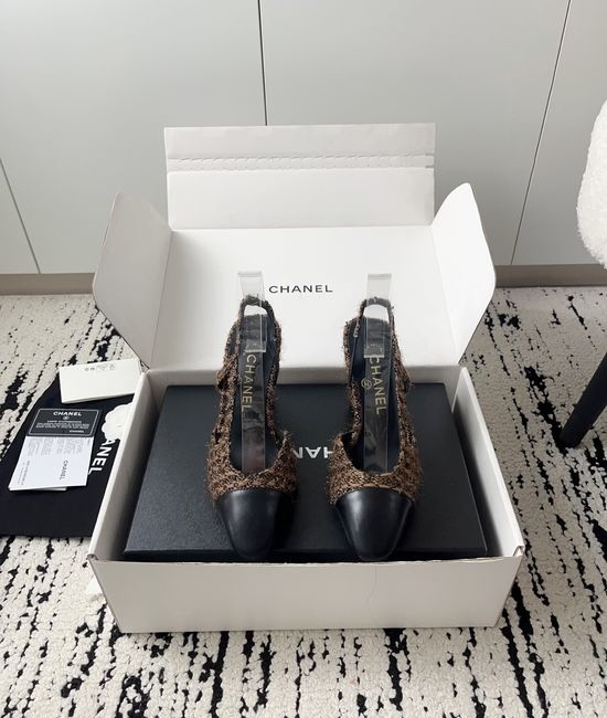 Chanel Luxury Leather Hollow Out Dress Pumps with Metal Buckle