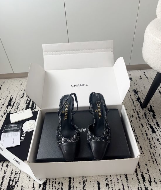 Chanel Luxury Leather Hollow Out Dress Pumps with Metal Buckle