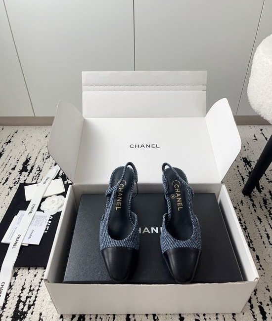Chanel Luxury Leather Hollow Out Dress Pumps with Metal Buckle