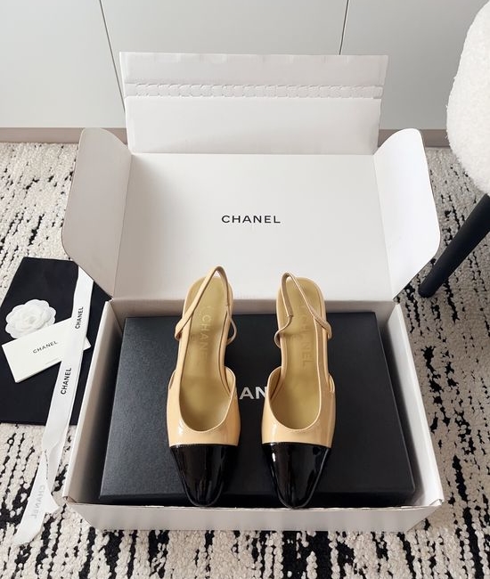 Chanel Luxury Leather Hollow Out Dress Pumps with Metal Buckle