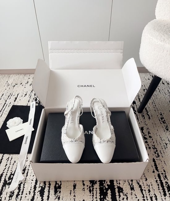 Chanel Luxury Leather Hollow Out Dress Pumps with Metal Buckle
