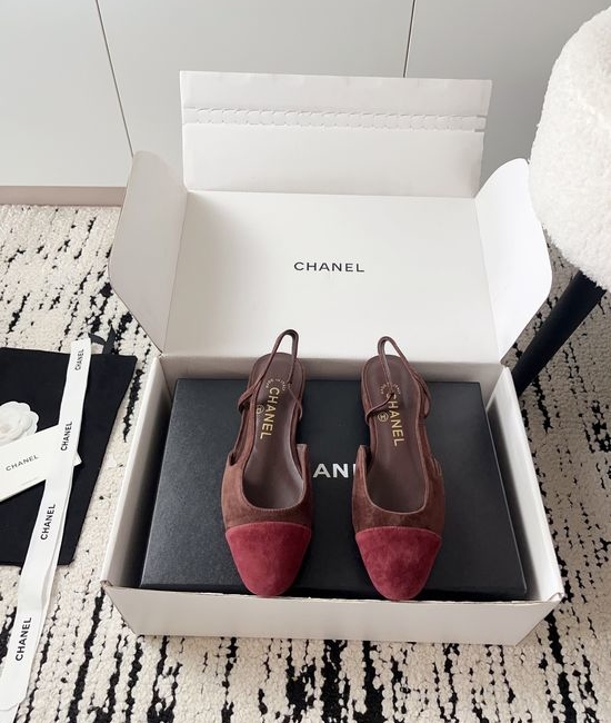 Chanel Luxury Leather Hollow Out Dress Pumps with Metal Buckle
