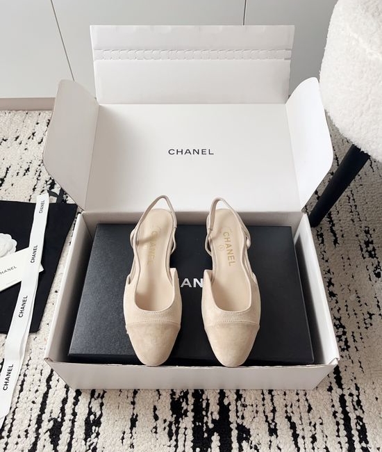 Chanel Luxury Leather Hollow Out Dress Pumps with Metal Buckle