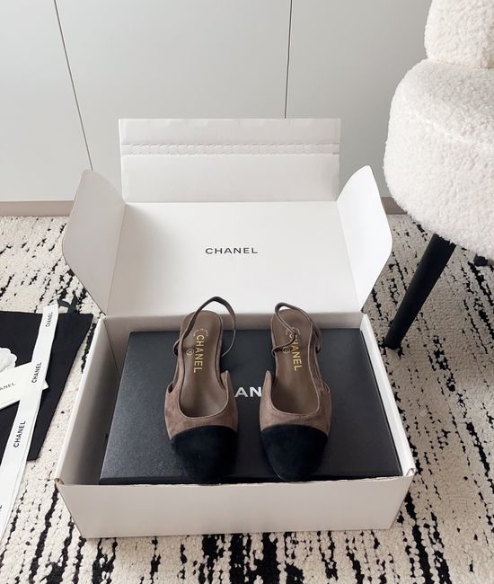 Chanel Luxury Leather Hollow Out Dress Pumps with Metal Buckle