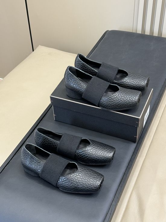 Alexander Wang Ballet Flats with Detachable Straps Leather Upper