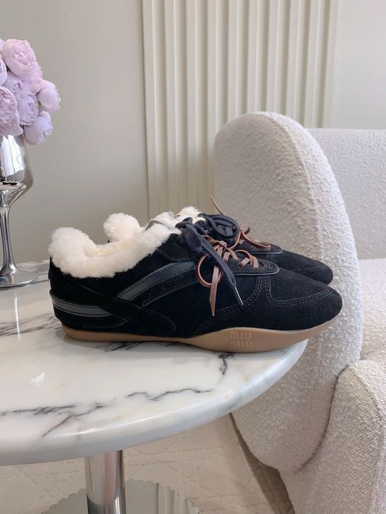 Miu Miu Casual Fashion Sneakers Versatile Thick Sole Comfortable Daily Shoes