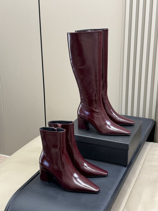 Yves Saint Laurent Sleek Cow Leather Comfortable Daily Boots