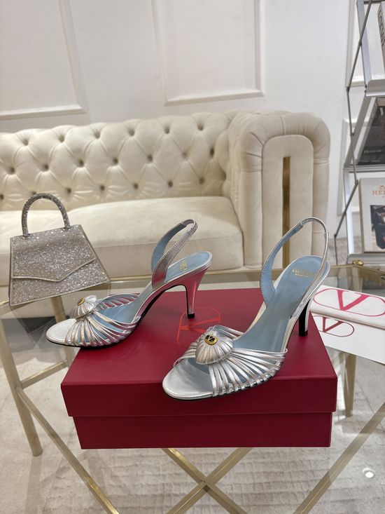 Valentino Elegant Leather High Heels with Comfortable Sole