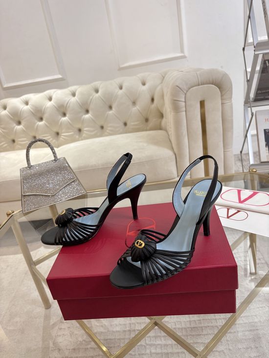 Valentino Elegant Leather High Heels with Comfortable Sole