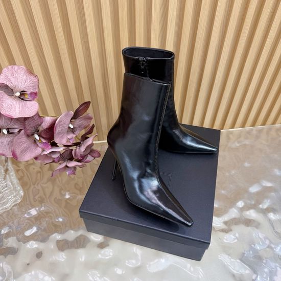 Yves Saint Laurent Sophisticated Zippered High Heel Booties
