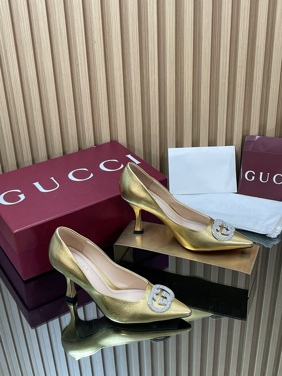 Gucci Crystal Buckle Patent Leather Stiletto Commuter Shoes