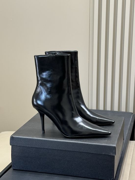 Yves Saint Laurent Elegant Stiletto Short Boots Made of Genuine Leather
