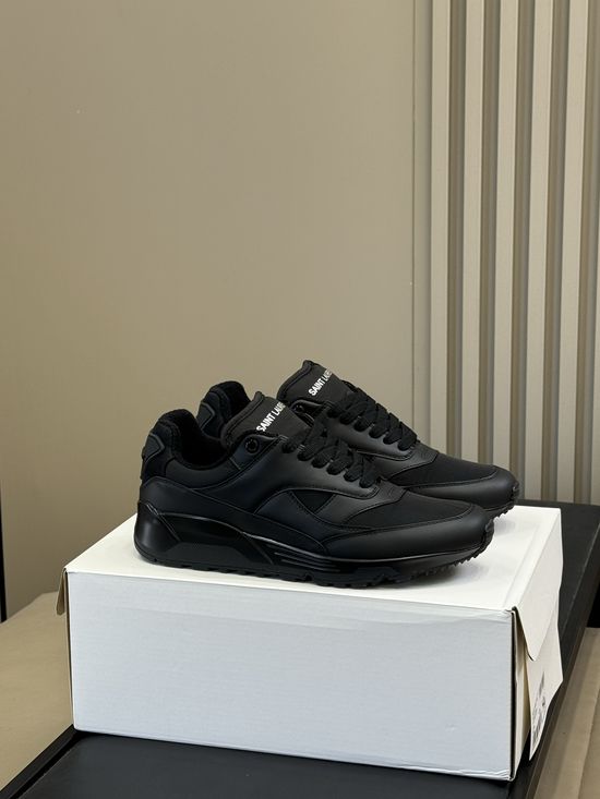 Hermes Casual Lightweight Breathable Comfortable Daily Sneakers