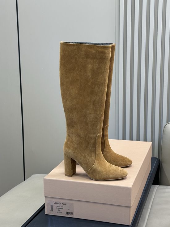 Gianvito Rossi Retro Suede Low Block Heel Ankle Boots Comfortable
