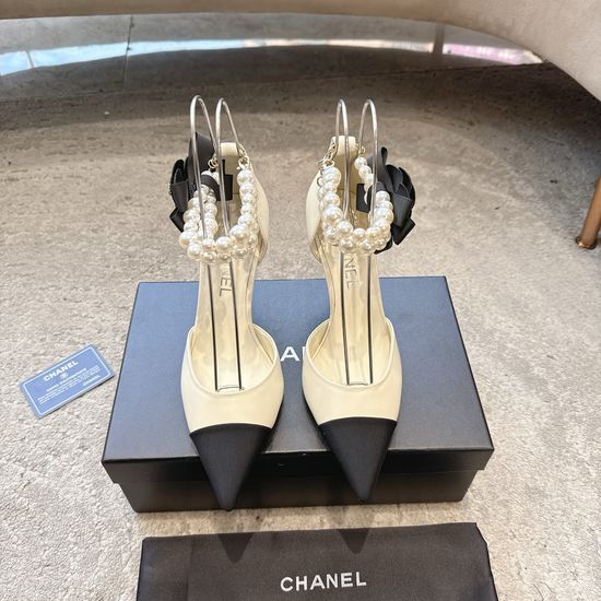 Chanel Elegant Pointed Toe Pearl Embellished Hollow Flats