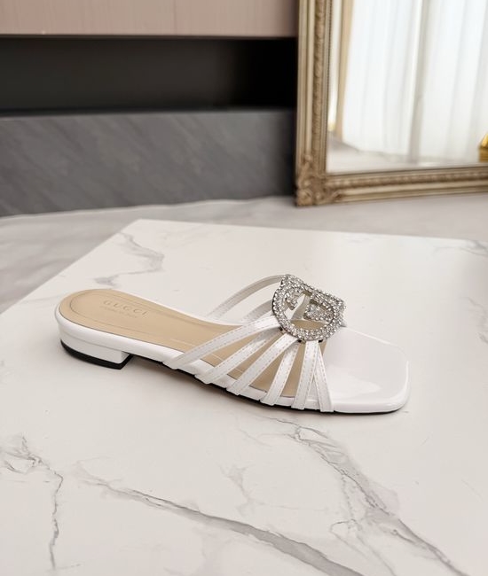 Gucci Rhinestone Decorated Dress Shoes Elegant Shiny Formal Footwear