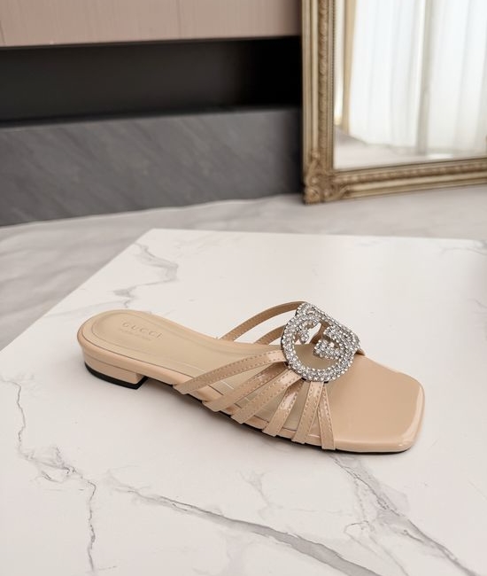 Gucci Rhinestone Decorated Dress Shoes Elegant Shiny Formal Footwear