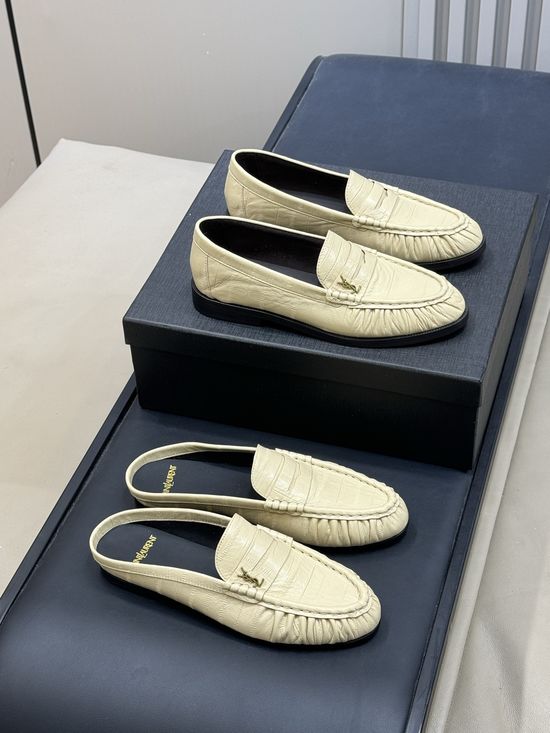 Yves Saint Laurent Pleated Leather Loafers for Everyday Wear