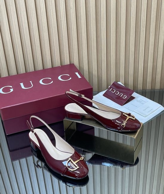 Gucci Patent Leather Buckle Flat Ballet Shoe