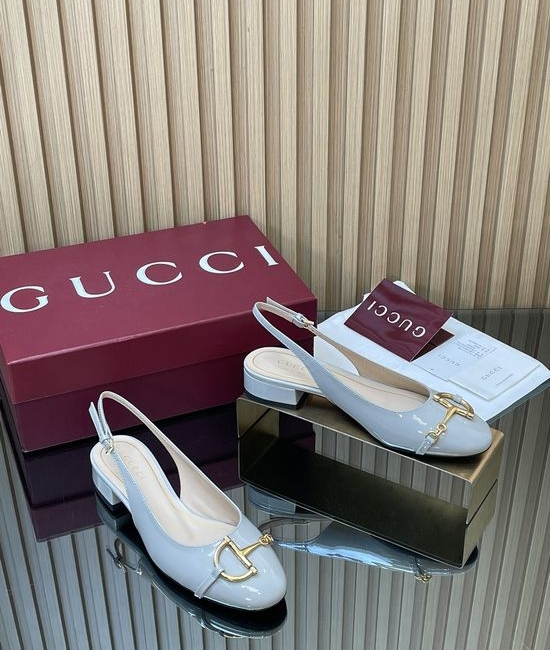 Gucci Patent Leather Buckle Flat Ballet Shoe