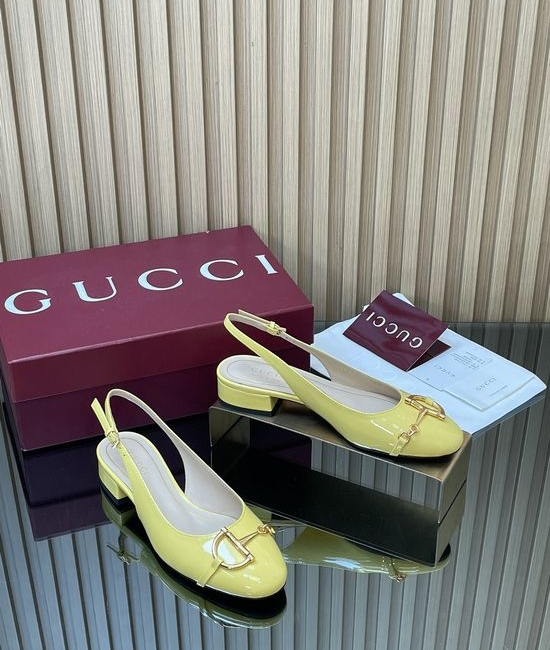 Gucci Patent Leather Buckle Flat Ballet Shoe