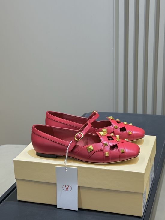 Valentino Stud Embellished Square Toe Leather Flats