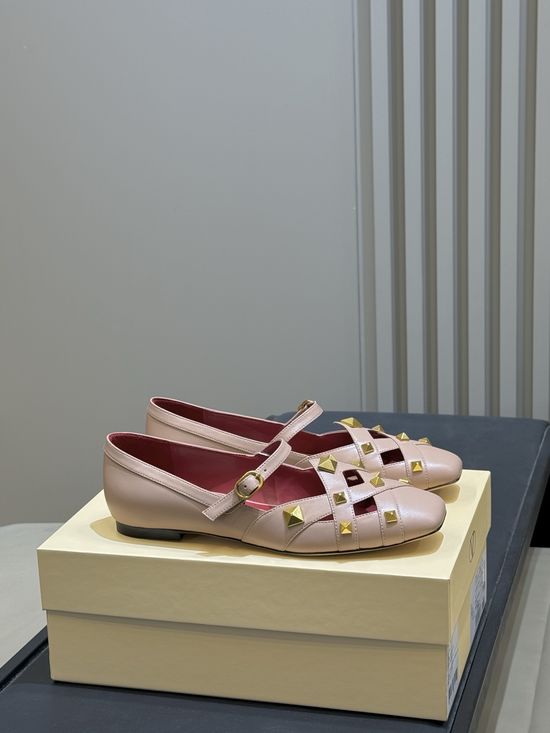 Valentino Stud Embellished Square Toe Leather Flats