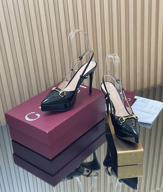 Gucci Patent Leather Horsebit Pointed Toe Stiletto Slingback Pumps