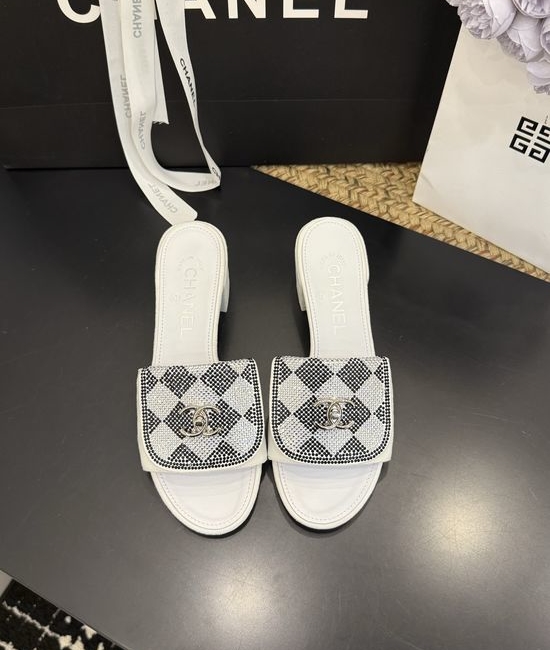 Chanel Premium Casual Daily Footwear with Luxury Packaging