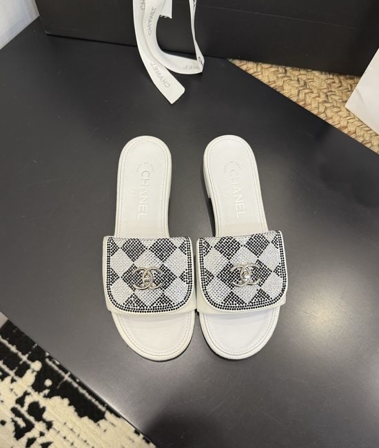 Chanel Premium Casual Daily Footwear with Luxury Packaging