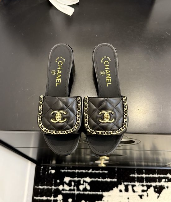 Chanel Premium Casual Daily Footwear with Luxury Packaging
