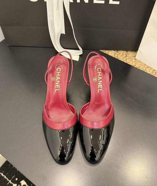 Chanel Premium Casual Daily Footwear with Luxury Packaging