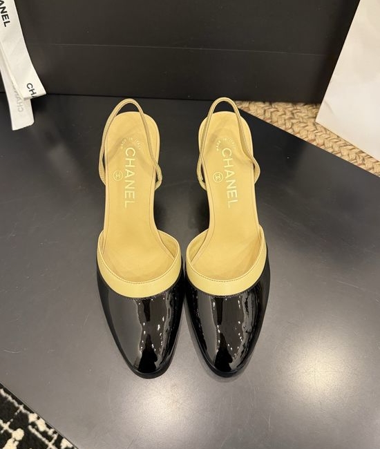 Chanel Premium Casual Daily Footwear with Luxury Packaging