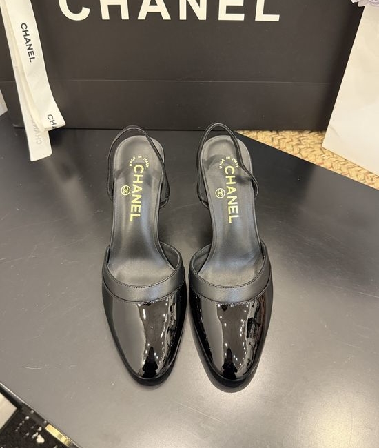 Chanel Premium Casual Daily Footwear with Luxury Packaging